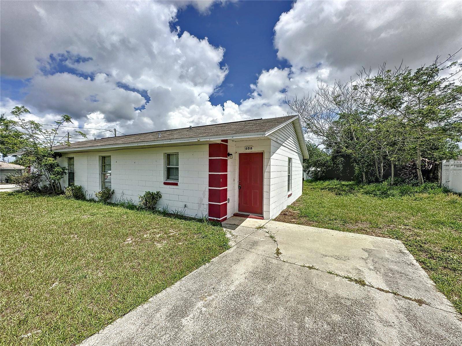 606 CLAUDE HOLMES SR AVE, Haines City, FL 33844