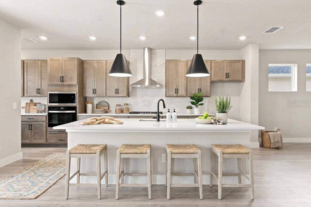 7733 MARINA BAY CV, Palmetto, FL 34221