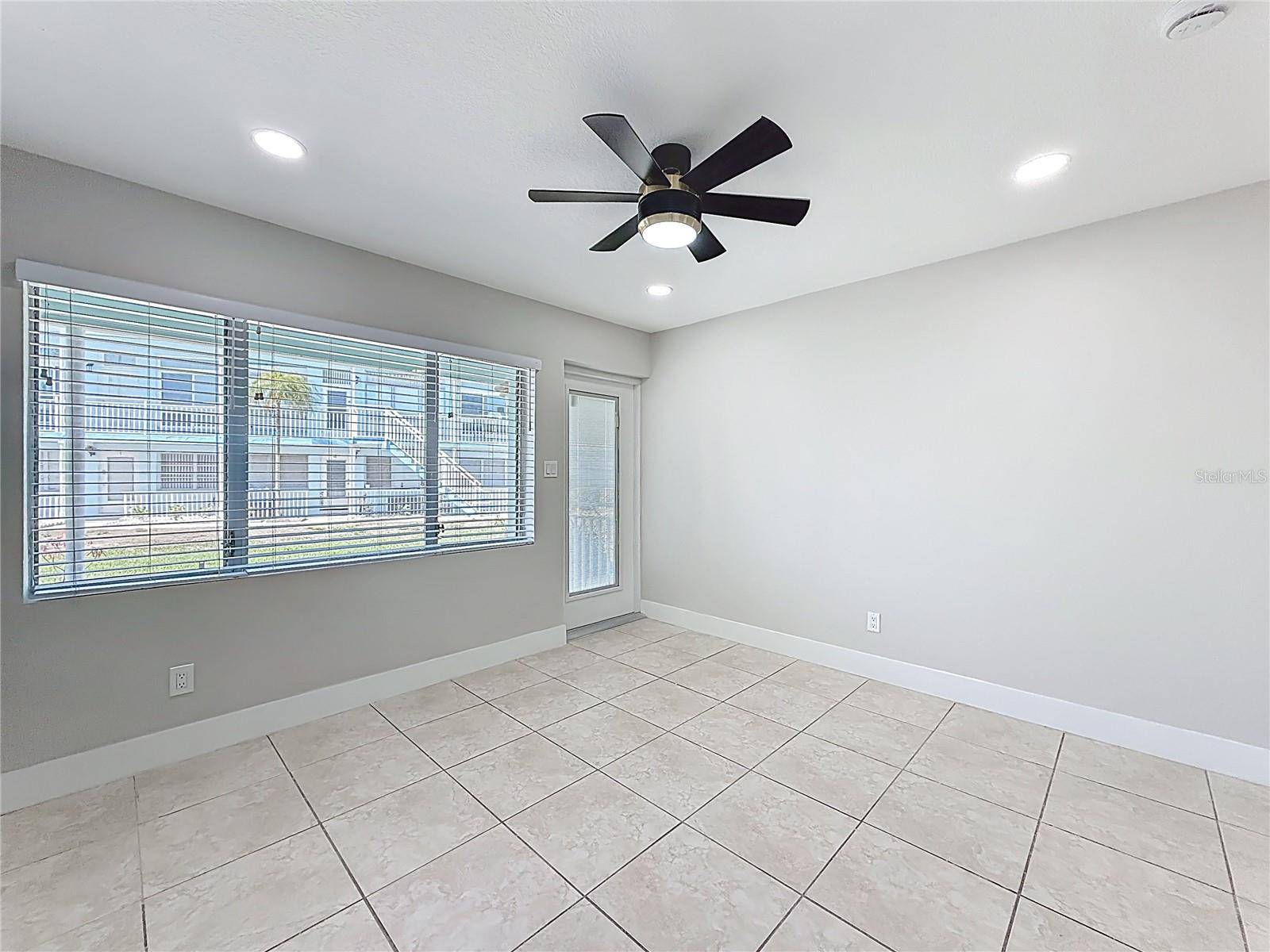 1840 SHORE DR S #5, South Pasadena, FL 33707