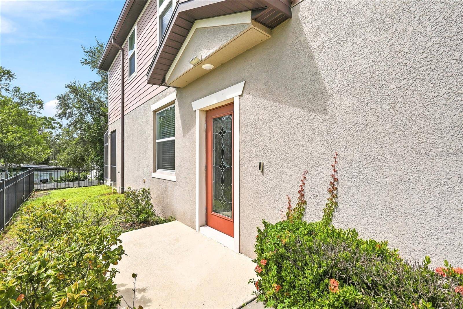 5304 SYLVESTER LOOP, Tampa, FL 33610