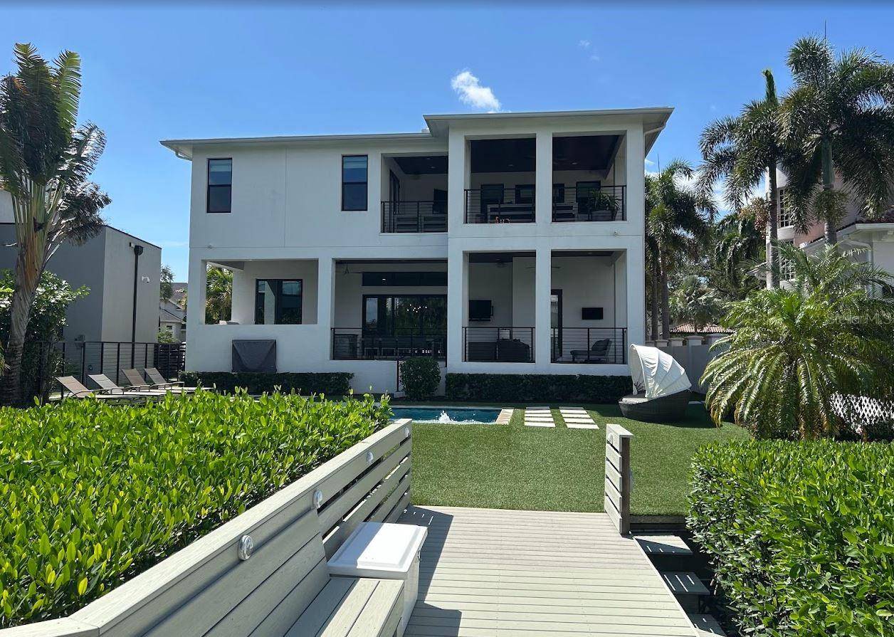 5215 W NEPTUNE WAY, Tampa, FL 33609