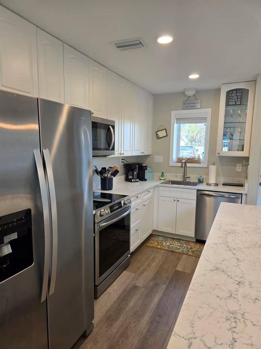 117 79TH ST, Holmes Beach, FL 34217