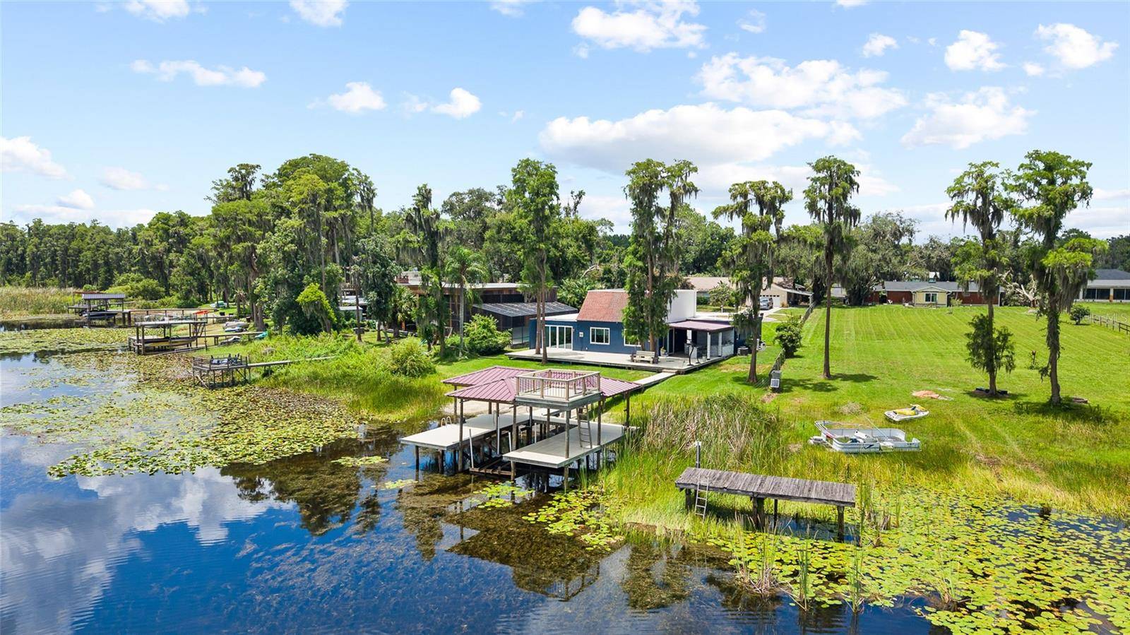 18200 CYPRESS COVE LN, Lutz, FL 33549