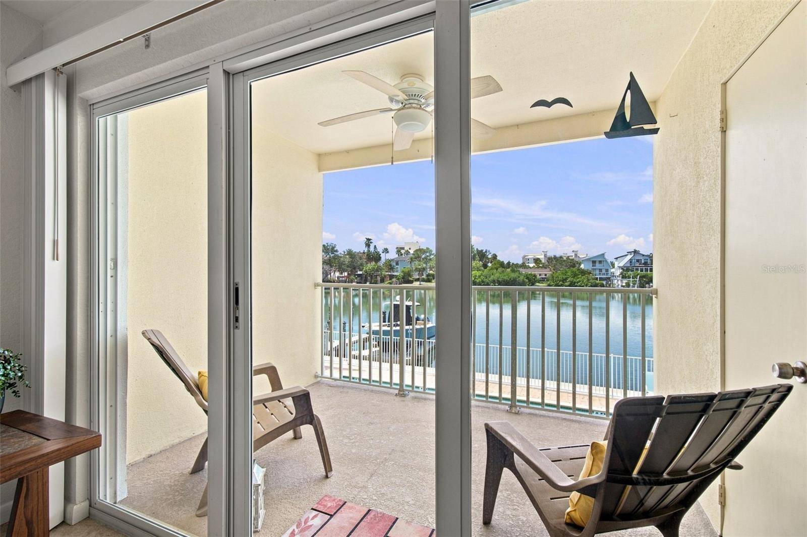 12100 CAPRI CIR S #204, Treasure Island, FL 33706