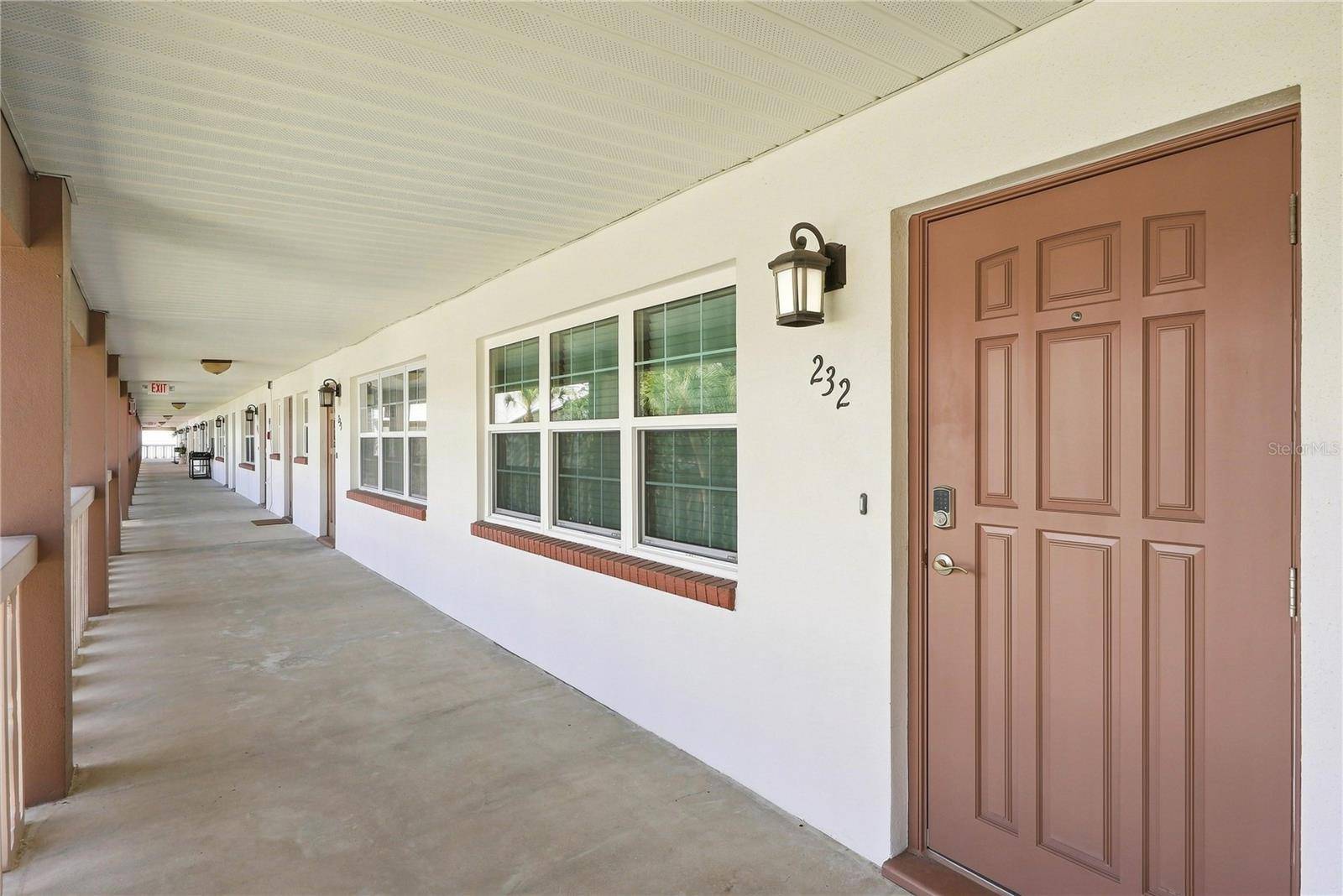 650 PINELLAS POINT DR S #232, St Petersburg, FL 33705