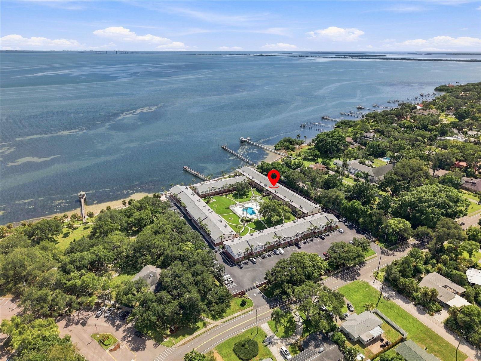 650 PINELLAS POINT DR S #232, St Petersburg, FL 33705