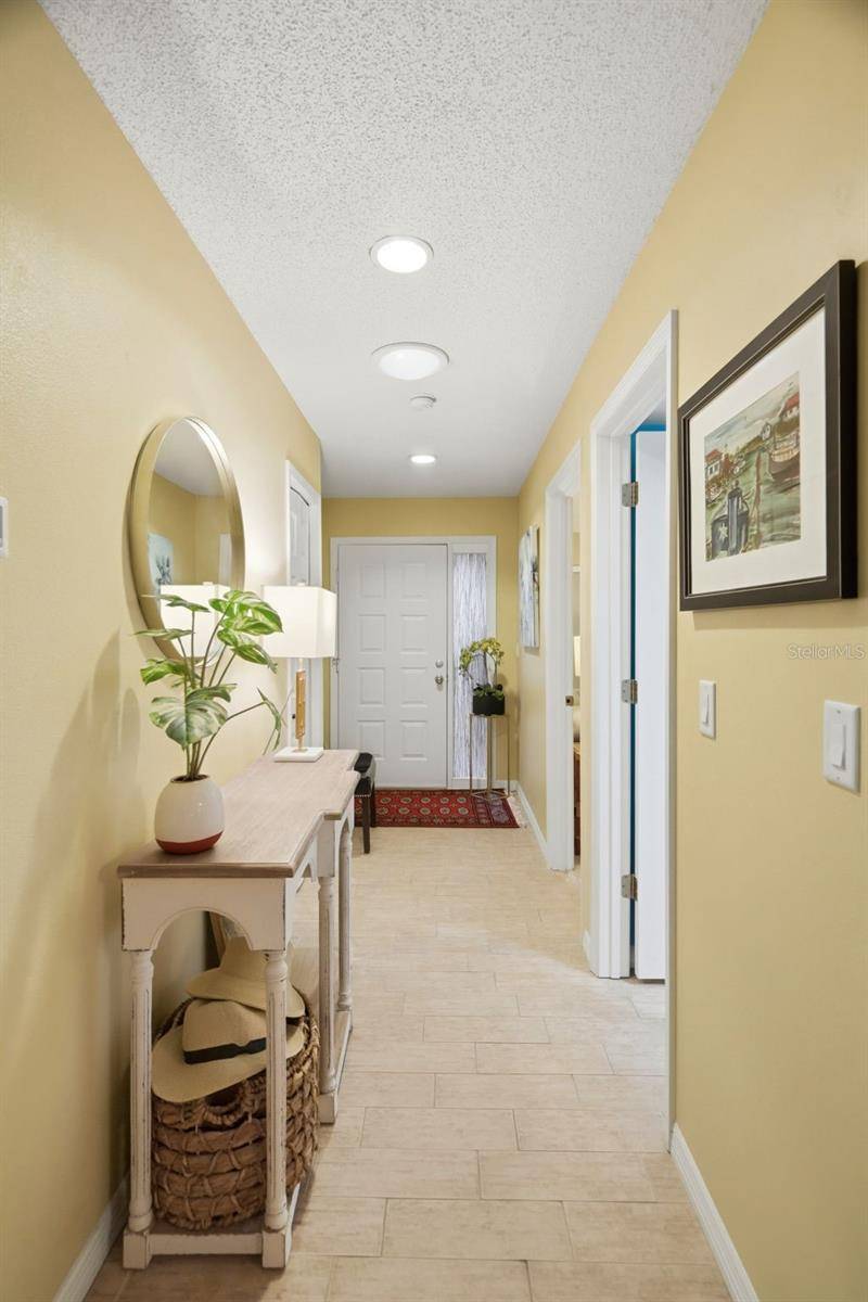 3207 GREEN DOLPHIN ST, Tarpon Springs, FL 34689