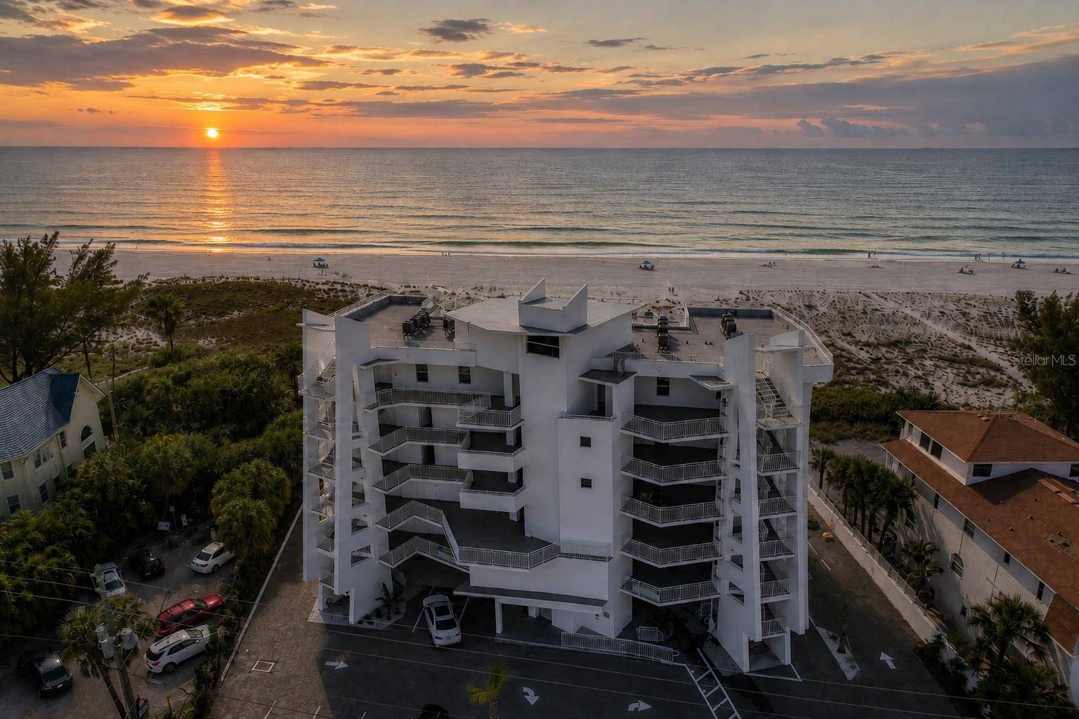 10116 GULF BLVD #201W, Treasure Island, FL 33706
