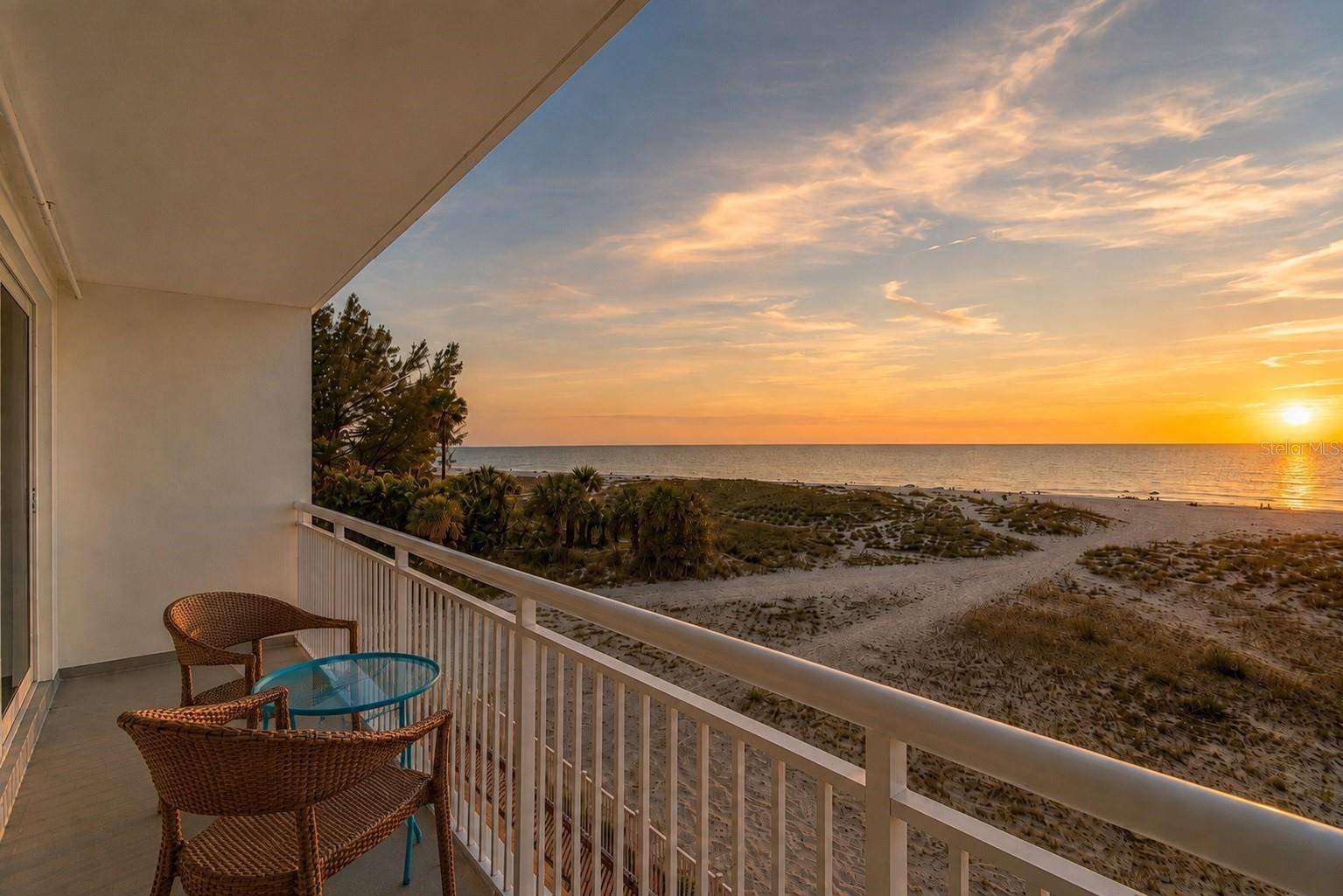 10116 GULF BLVD #201W, Treasure Island, FL 33706
