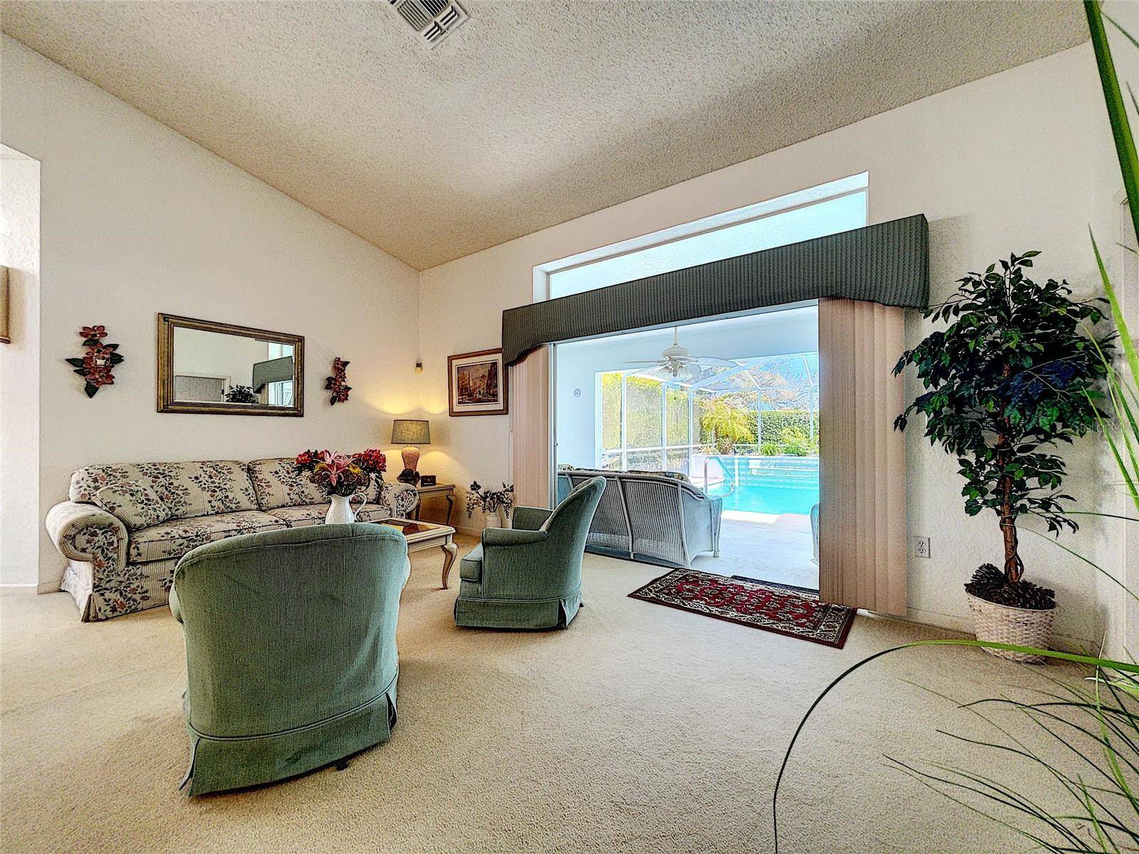 9408 NEW ORLEANS DR, Weeki Wachee, FL 34613