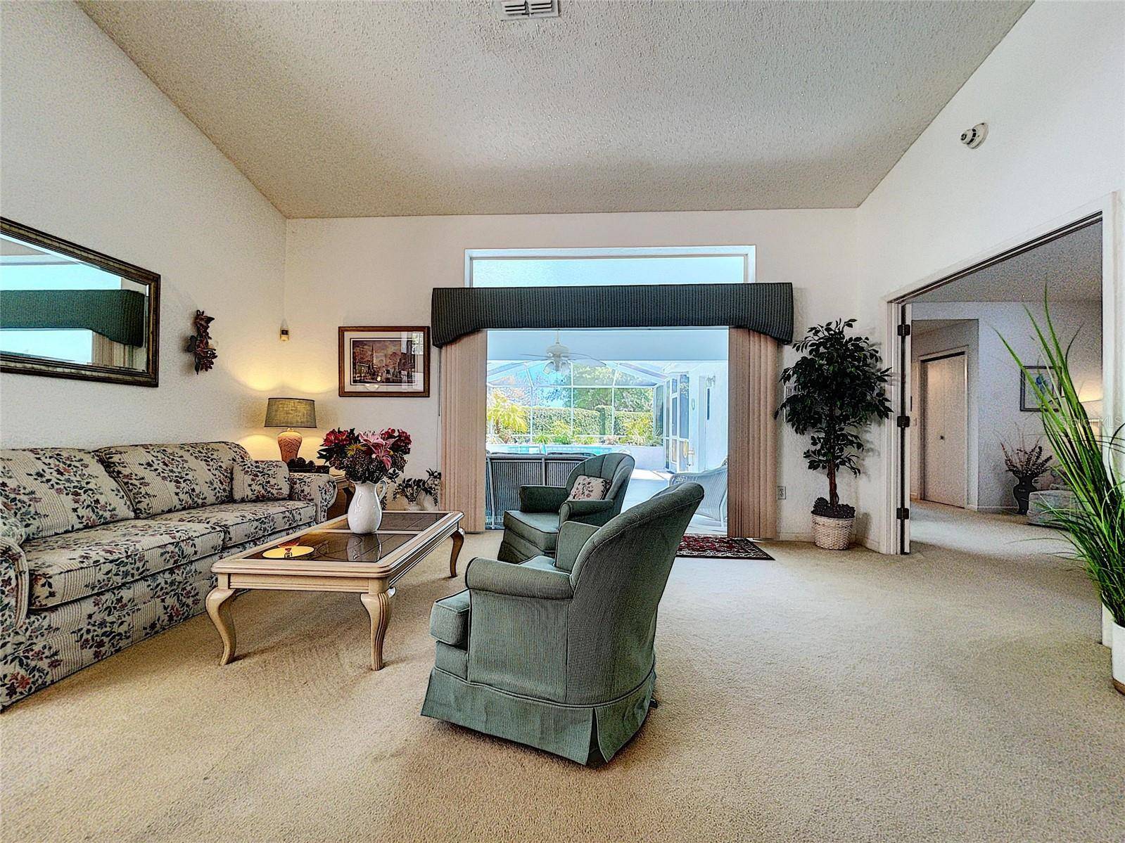9408 NEW ORLEANS DR, Weeki Wachee, FL 34613