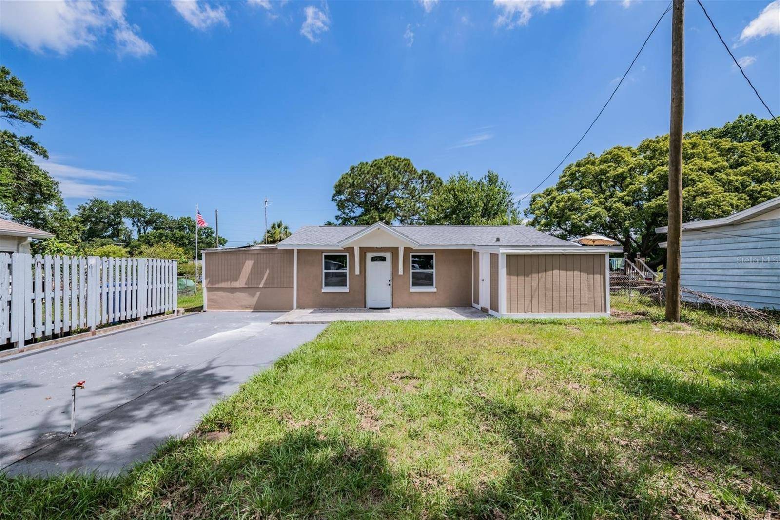 636 STREMMA RD, Largo, FL 33770
