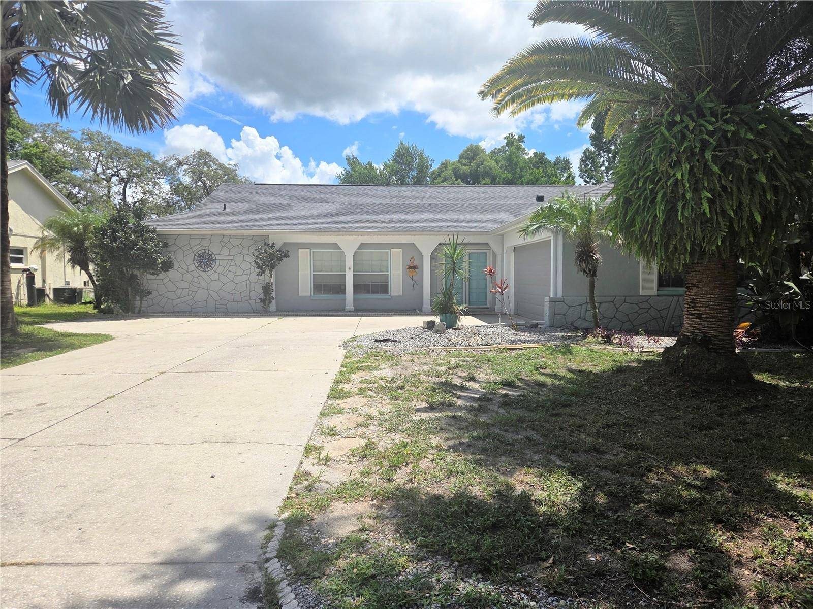 7806 DORAL DR, Hudson, FL 34667
