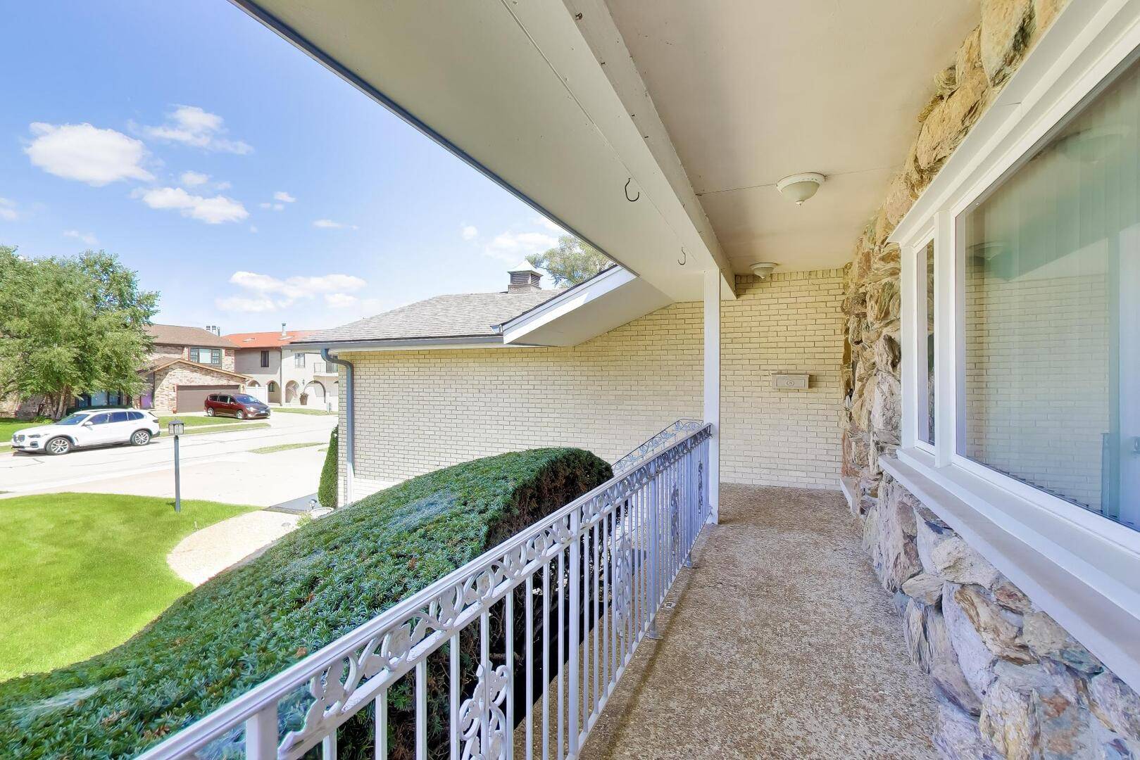 10013 Hope DR, Rosemont, IL 60018