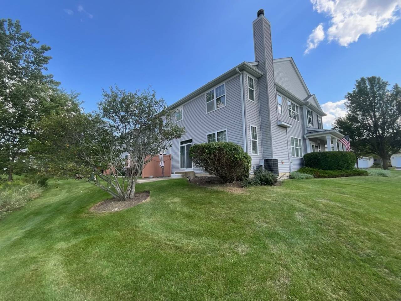 2835 Cattail CT, Wauconda, IL 60084