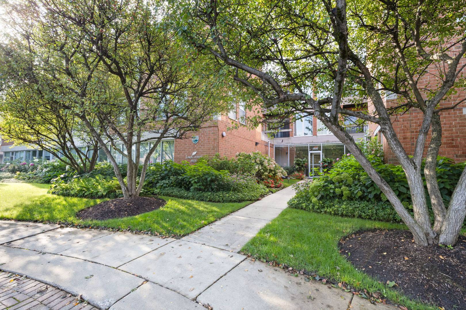 1925 Lake AVE #316, Wilmette, IL 60091