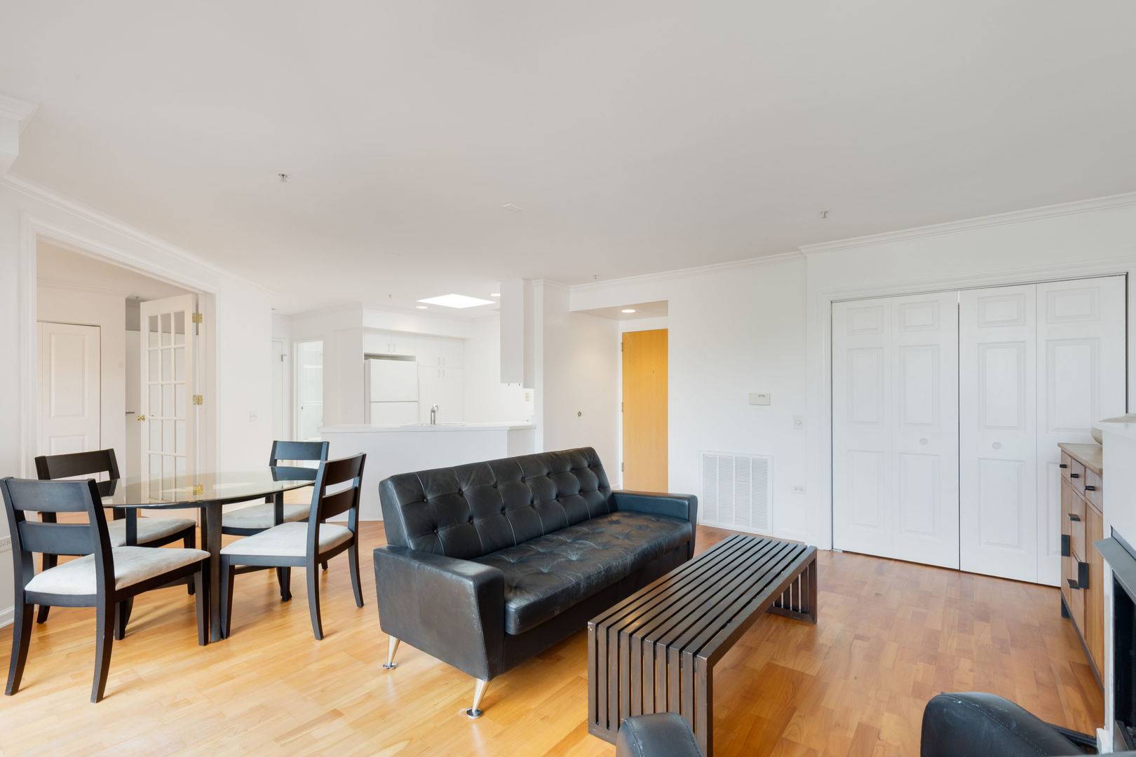 1925 Lake AVE #316, Wilmette, IL 60091