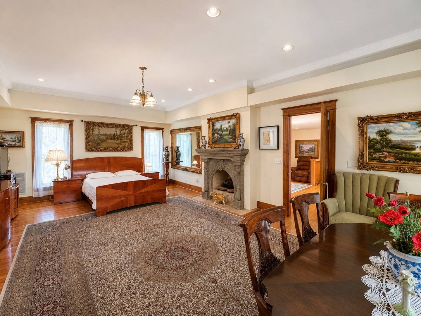 1506 Oswego RD #A, Naperville, IL 60540