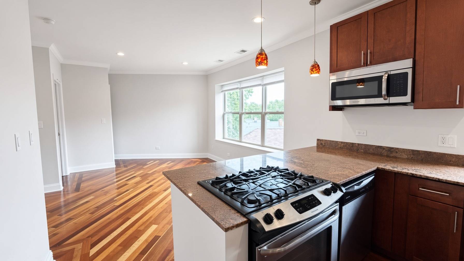 7229 N Rogers AVE #3, Chicago, IL 60645
