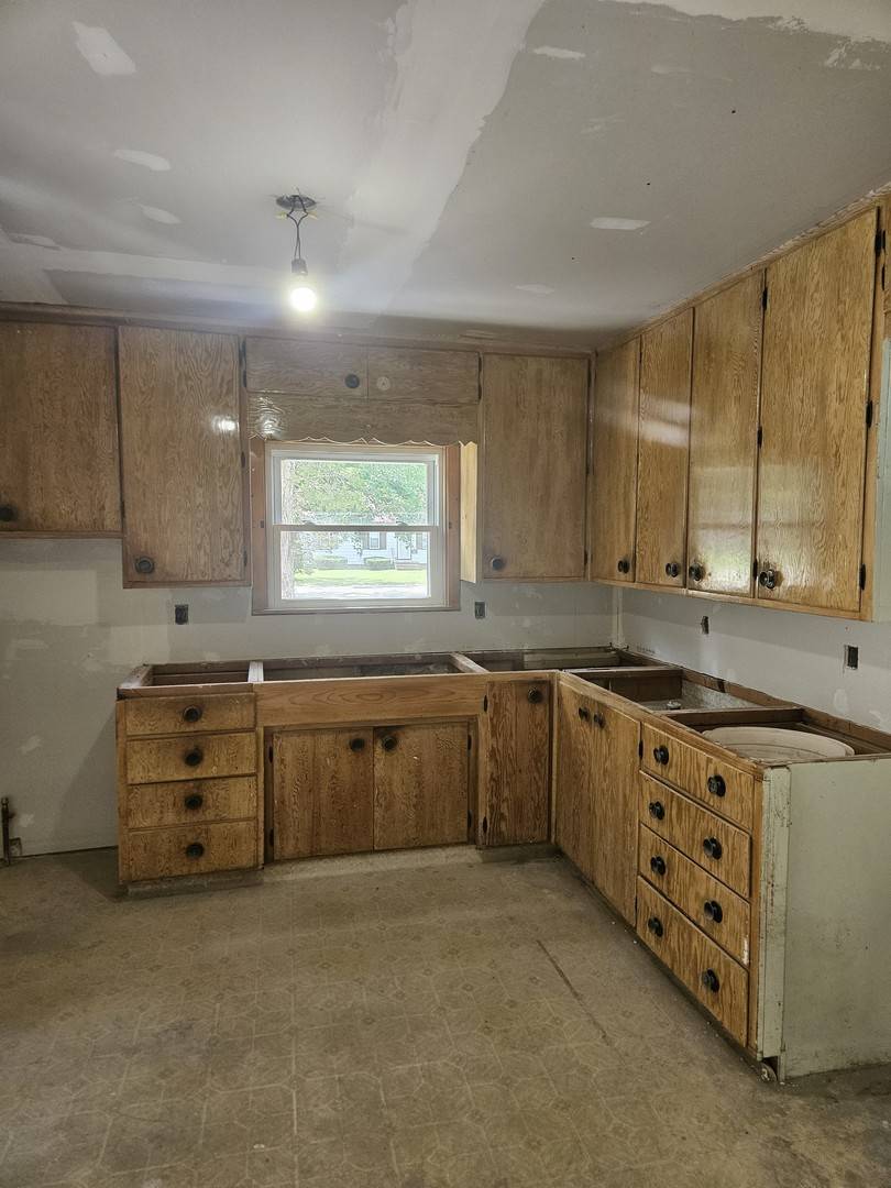 1211 W 5th ST, Rock Falls, IL 61071