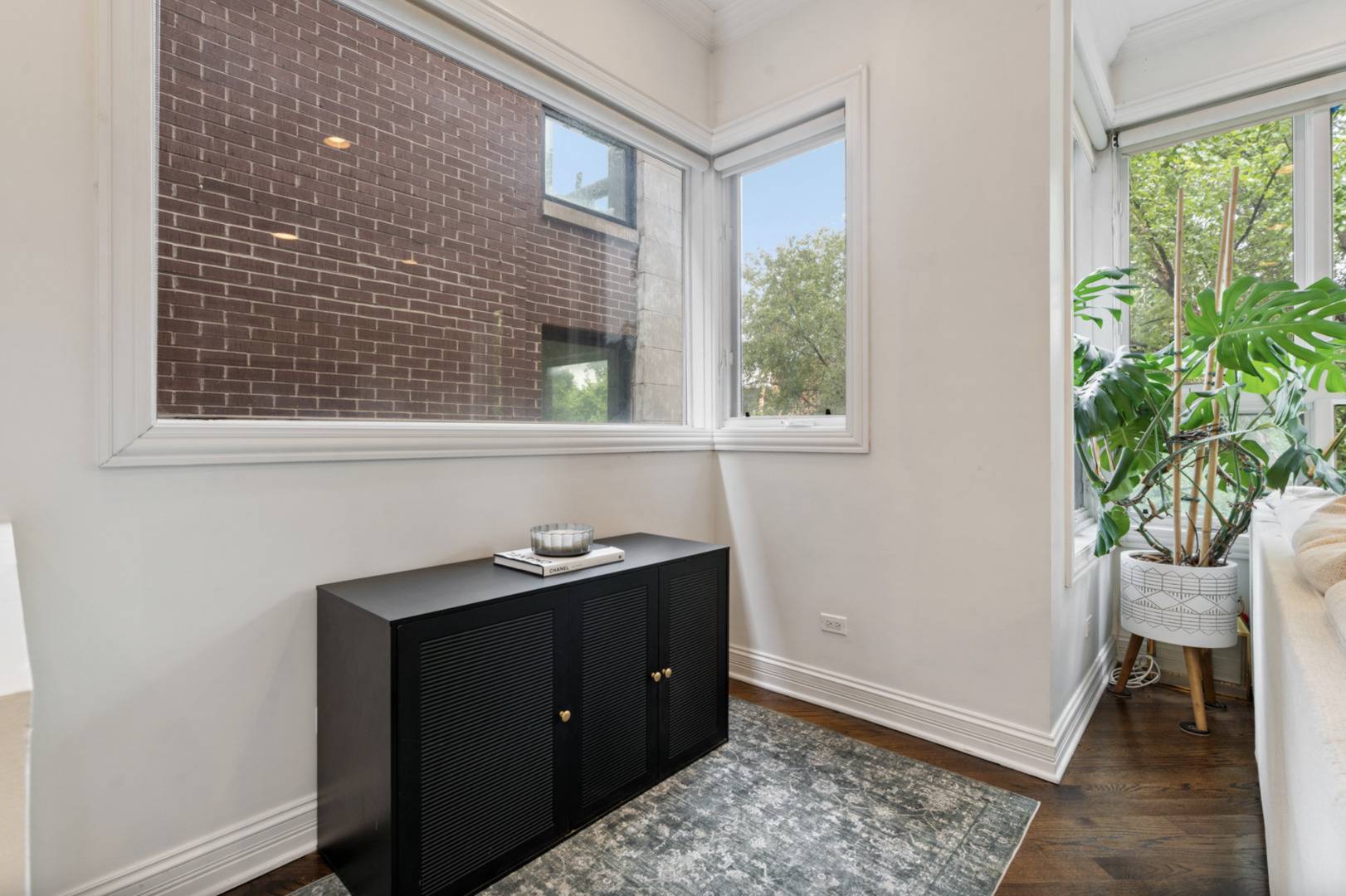 1131 W Addison ST #2, Chicago, IL 60613