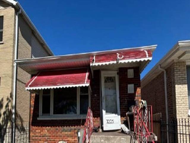 2225 S Kenneth AVE, Chicago, IL 60623