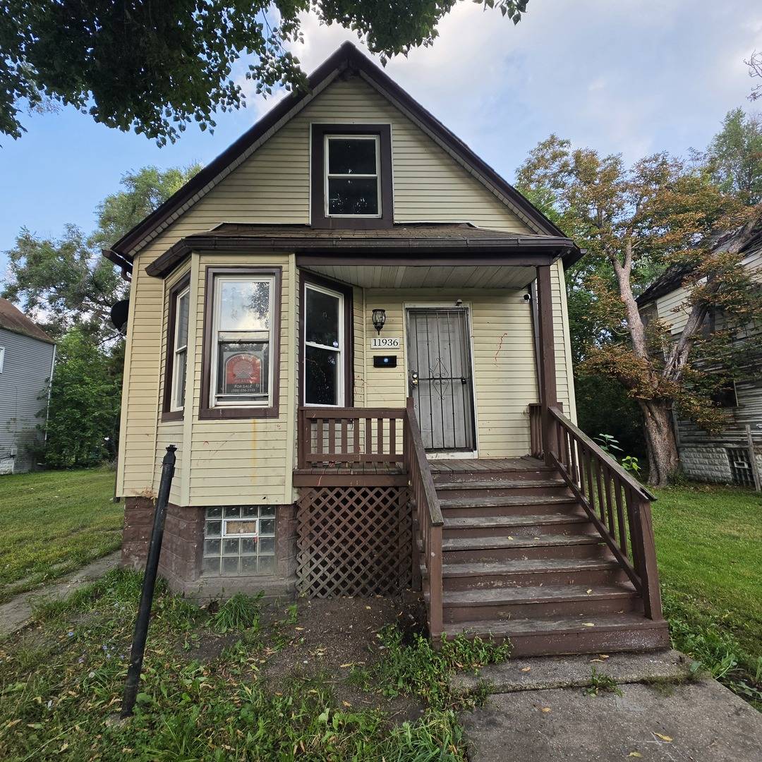 11936 S Prairie AVE, Chicago, IL 60628