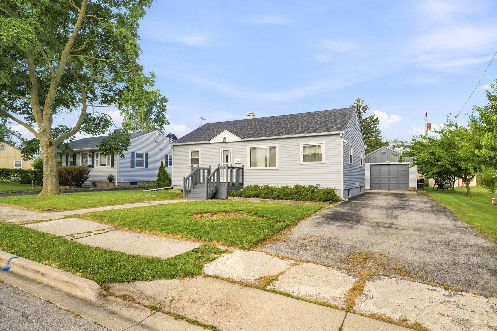 119 Park DR, Joliet, IL 60436