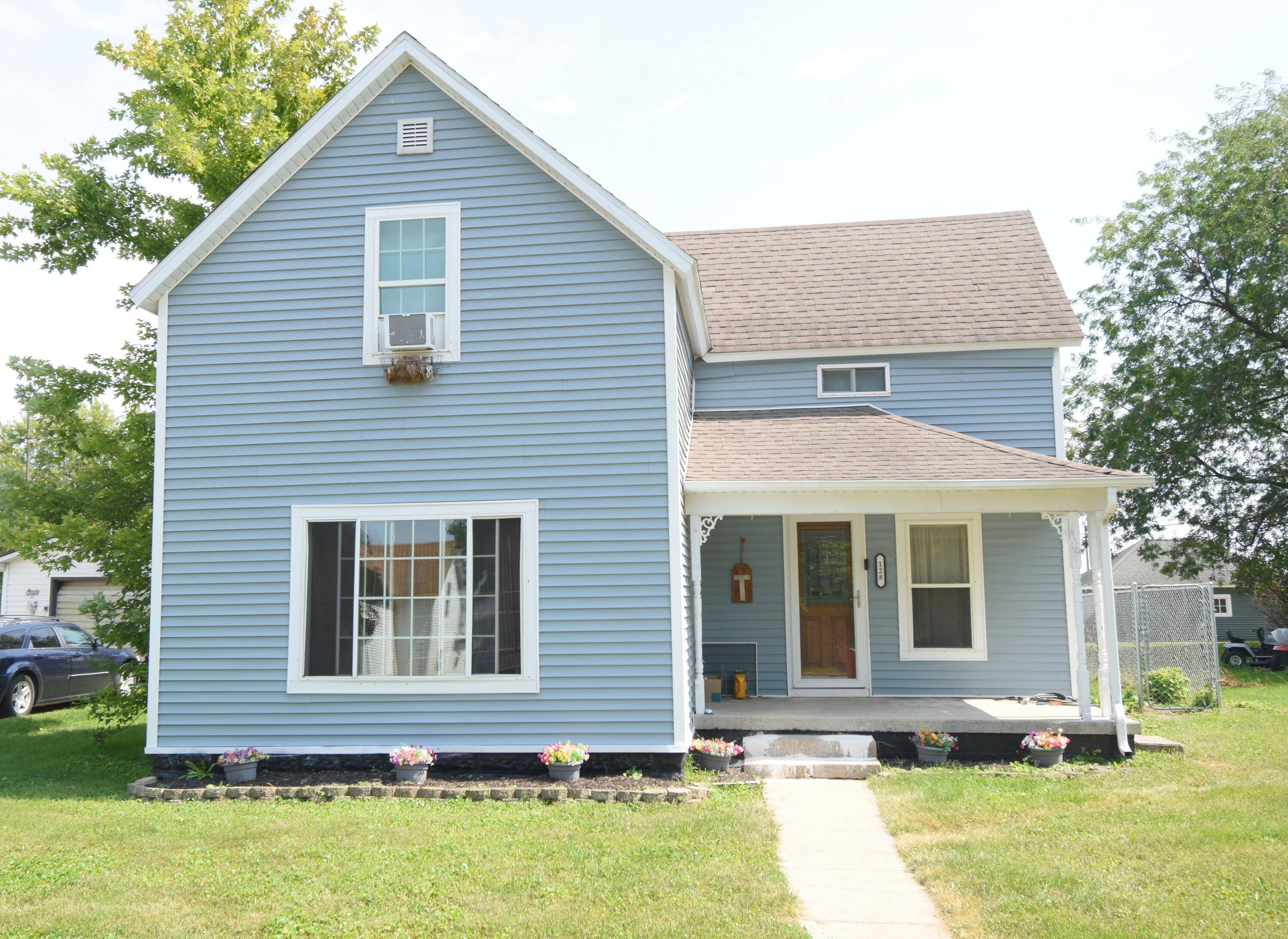 128 S Brooks Street, Francesville, IN 47946