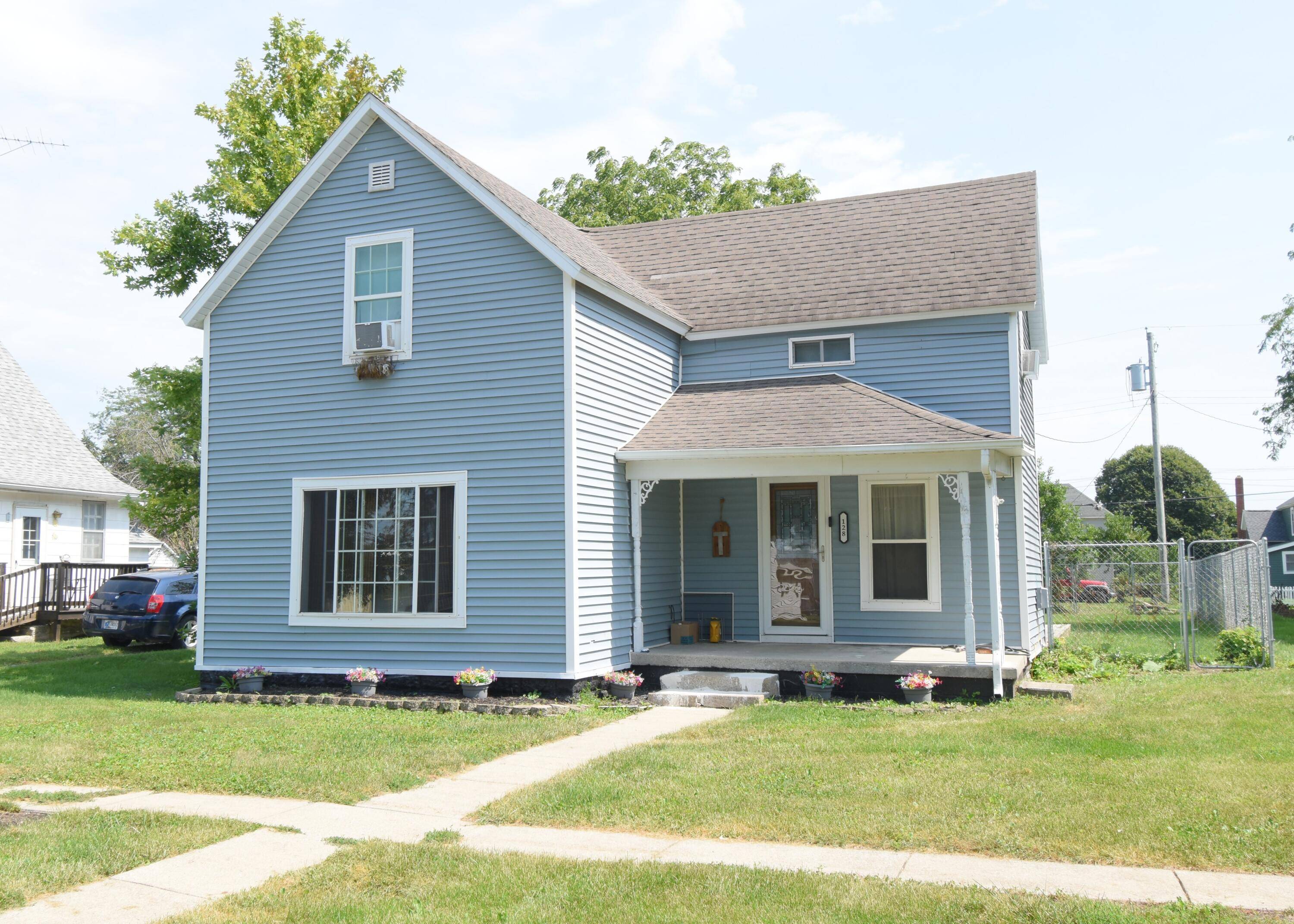 128 S Brooks Street, Francesville, IN 47946