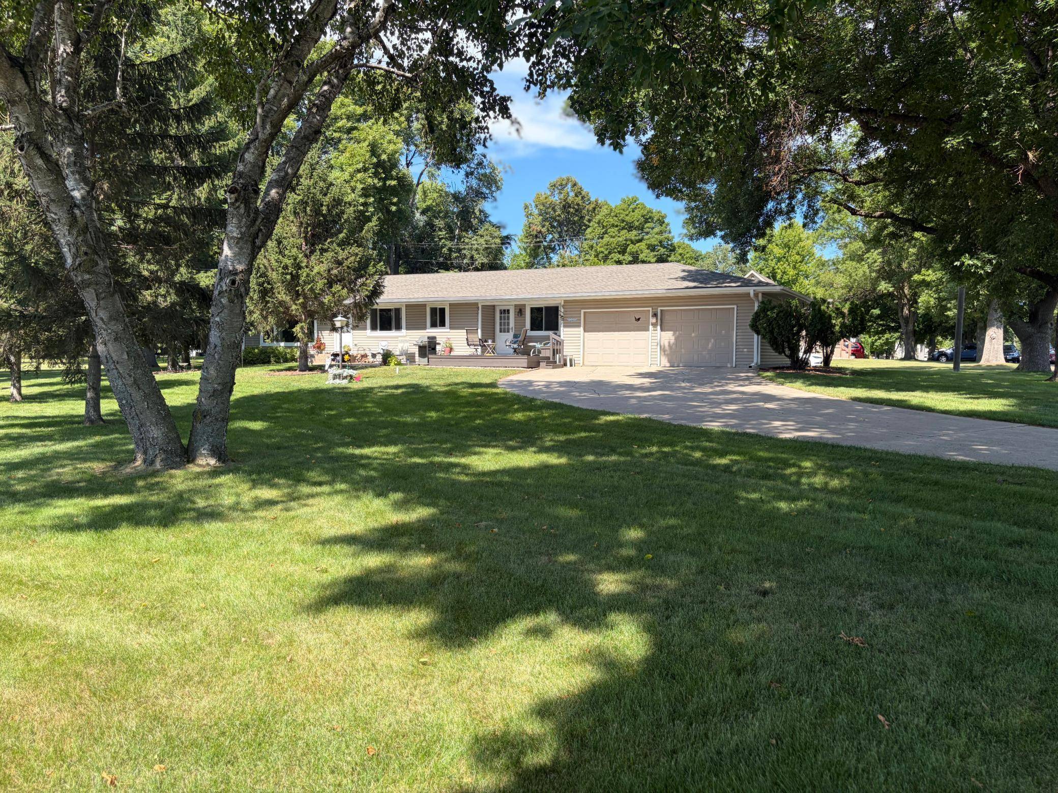 202 4th ST, Kerkhoven, MN 56252