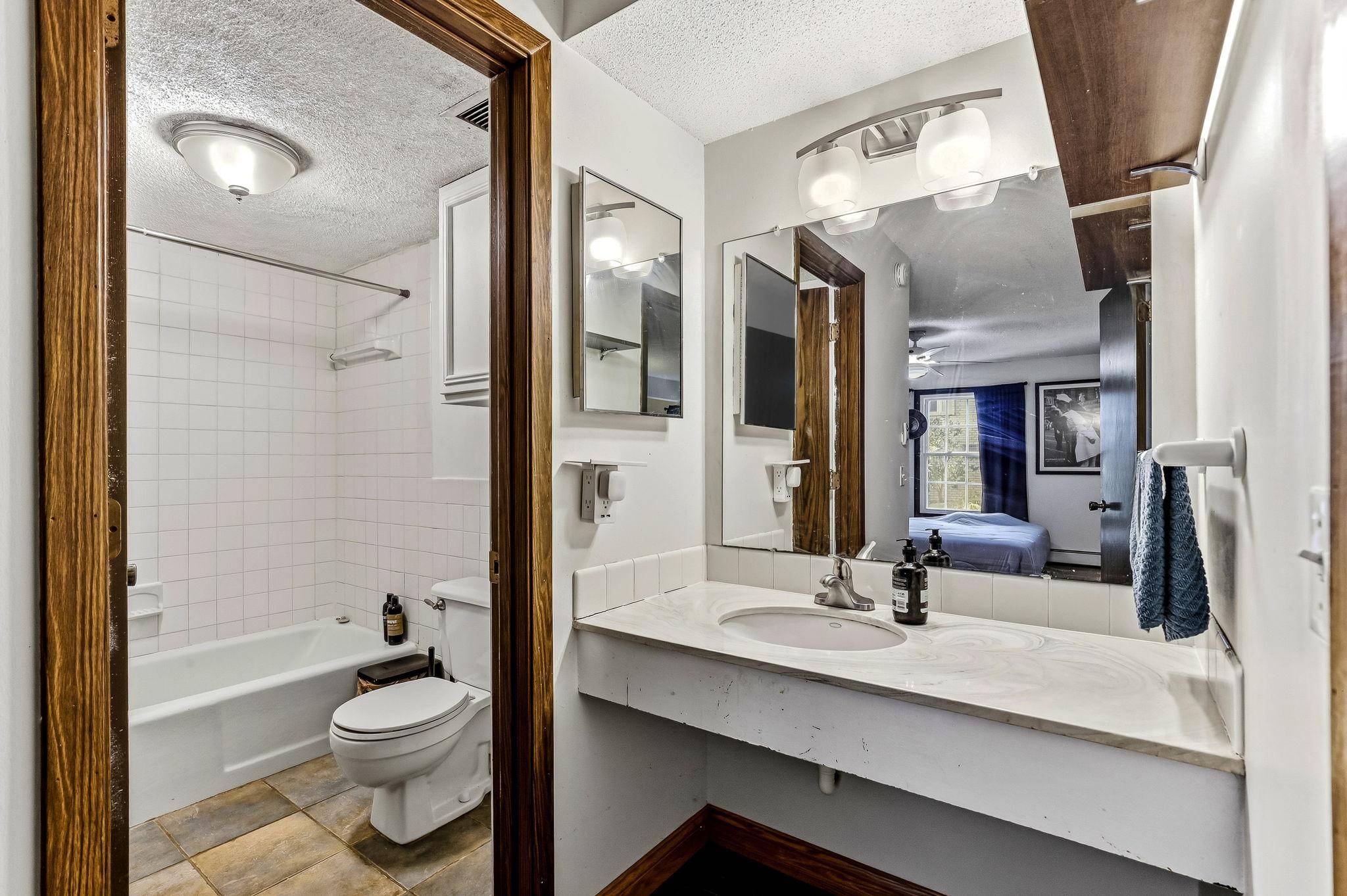 4548 Cedar Lake RD S #2, Saint Louis Park, MN 55416