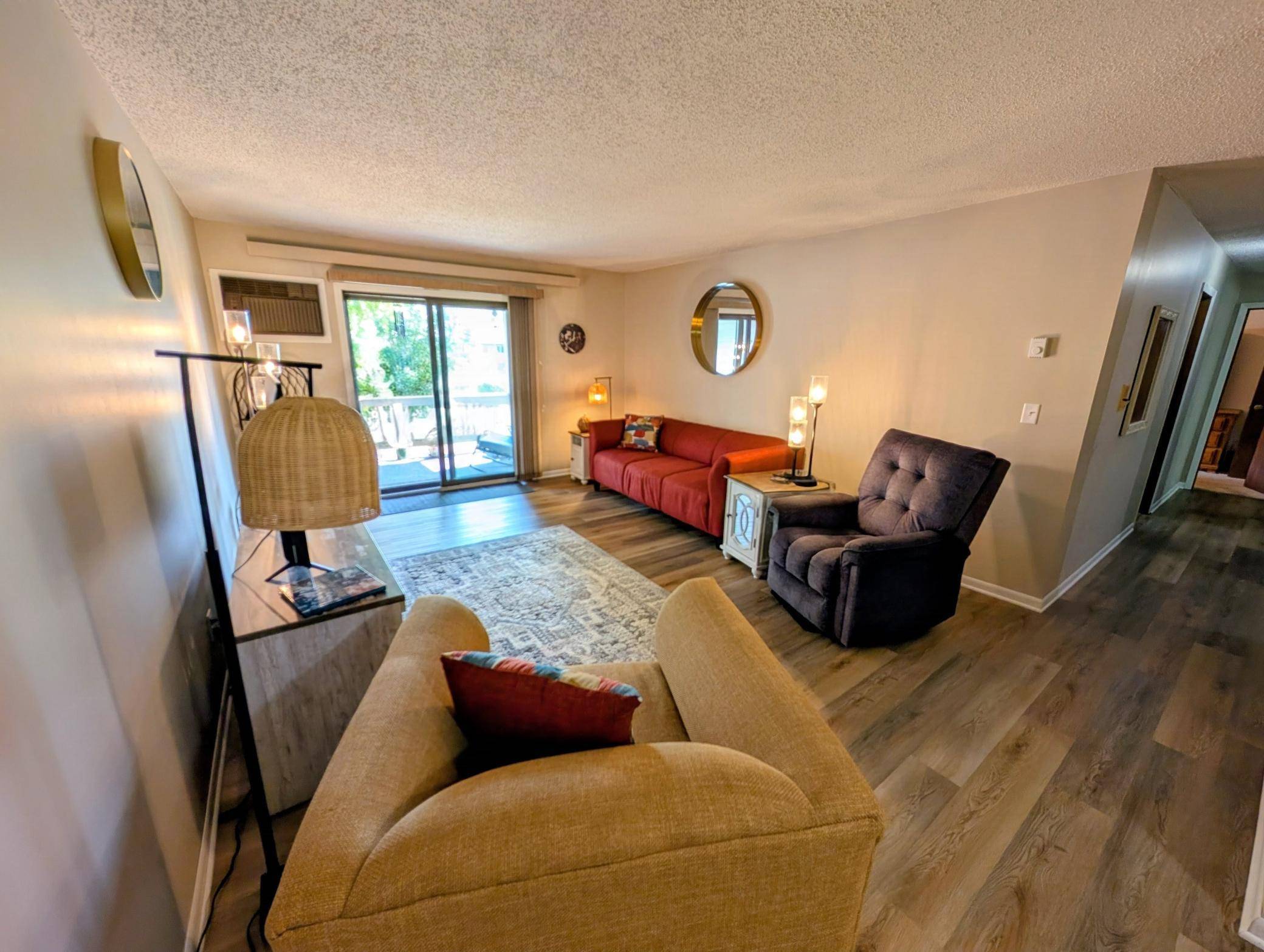 1828 Perlich AVE #1B, Red Wing, MN 55066