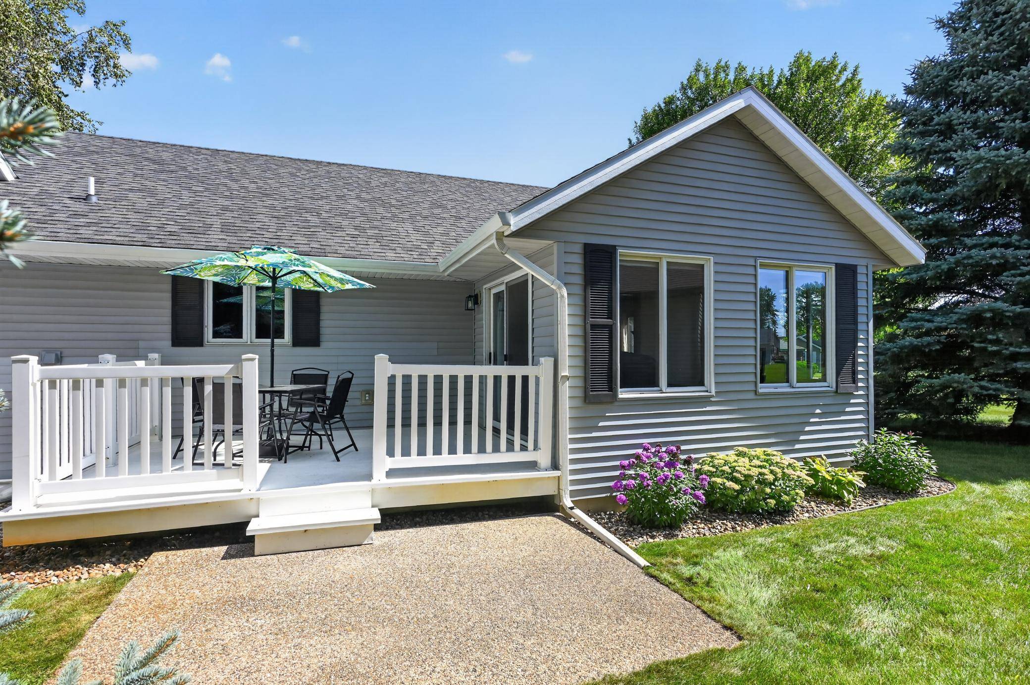 1258 Westbrook CIR, Alexandria, MN 56308