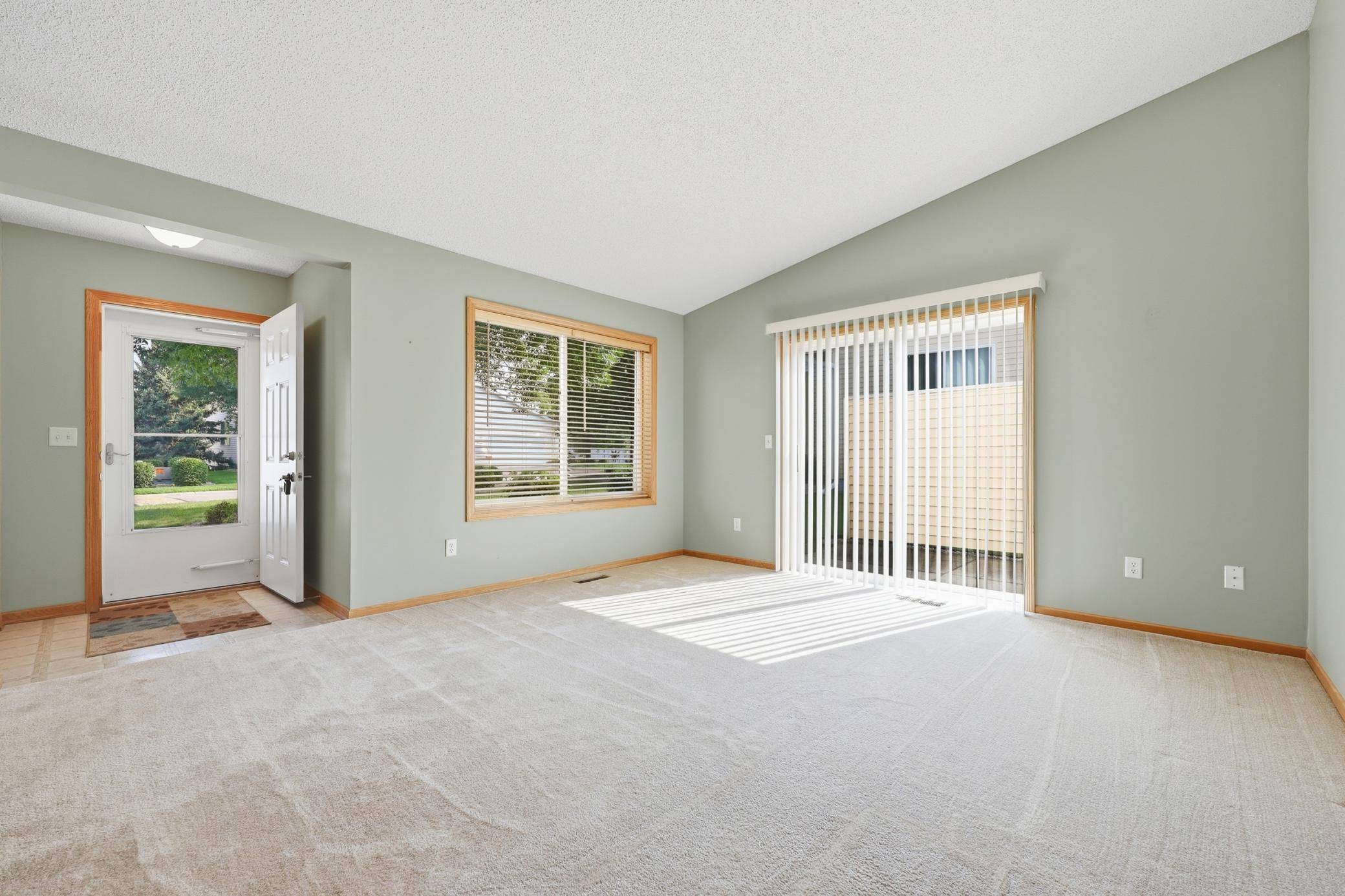 1005 Ivy Ridge TER, Buffalo, MN 55313