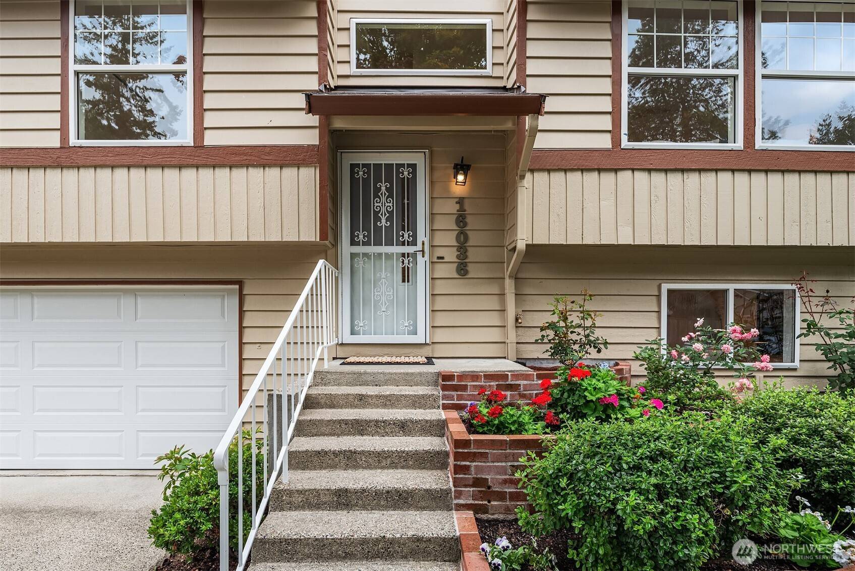 16036 NE 106th ST, Redmond, WA 98052