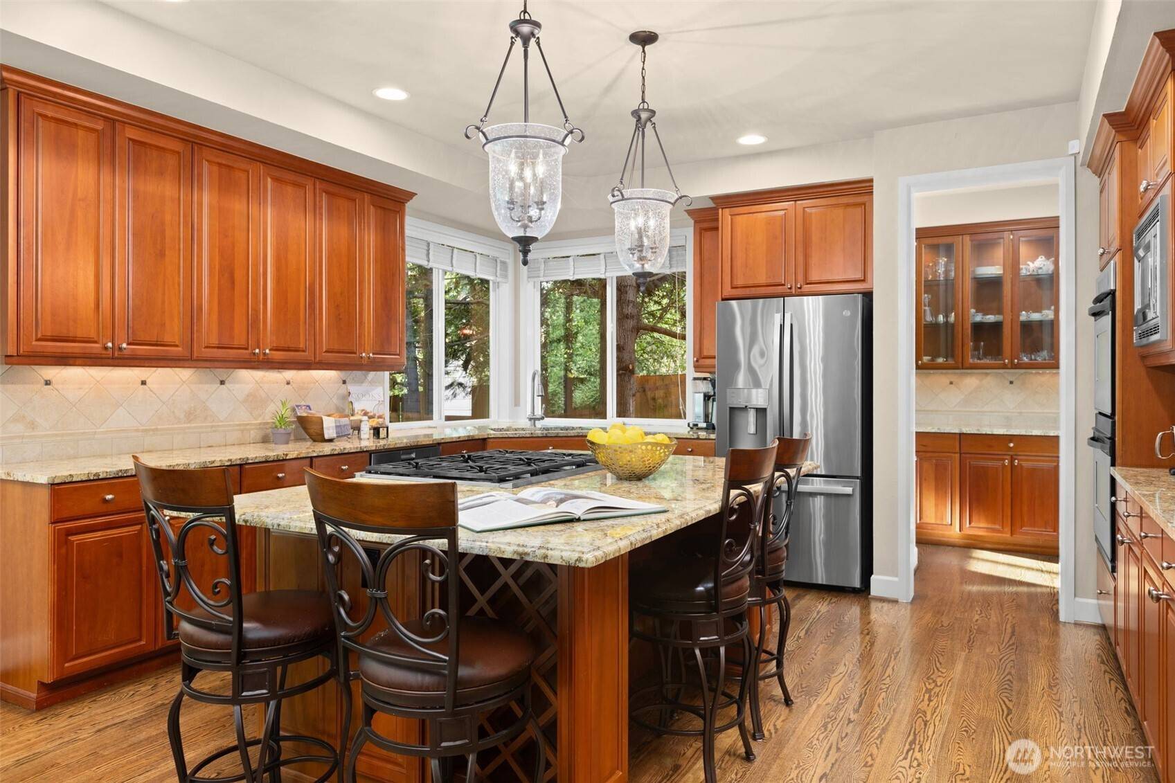 306 240th PL SE, Sammamish, WA 98074