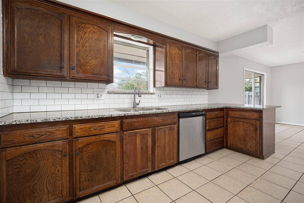1233 SW 91st ST, Oklahoma City, OK 73139