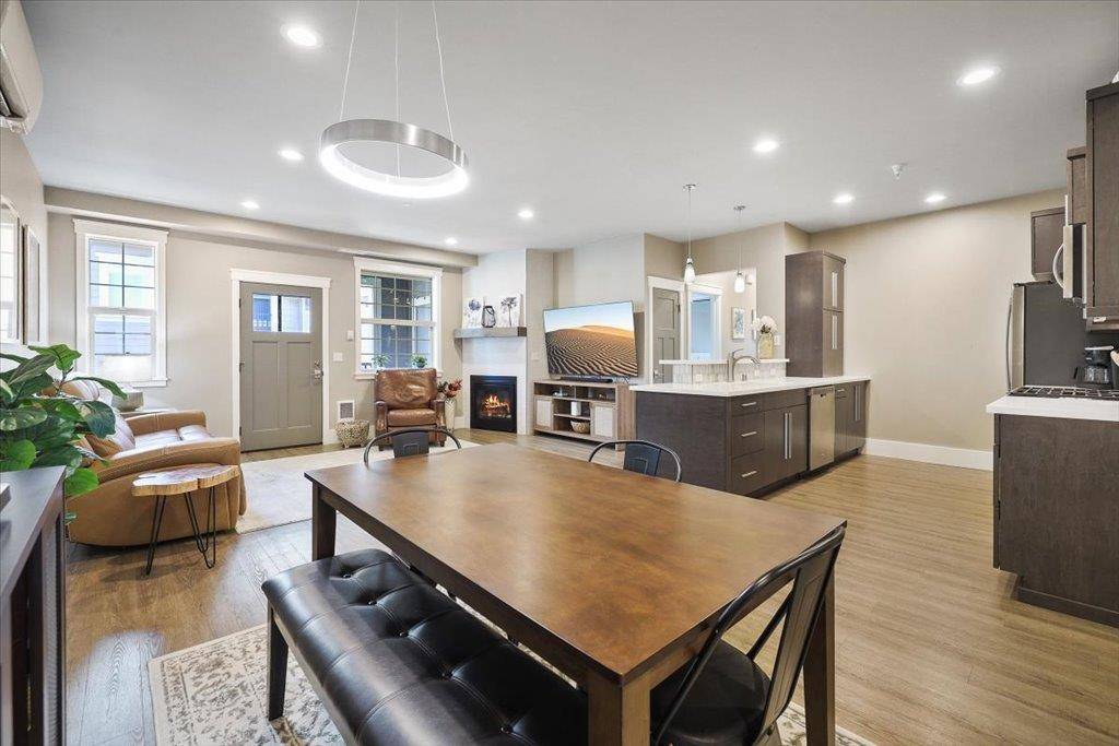 24481 E Pinnacle Ct #Unit D, Liberty Lake, WA 99019