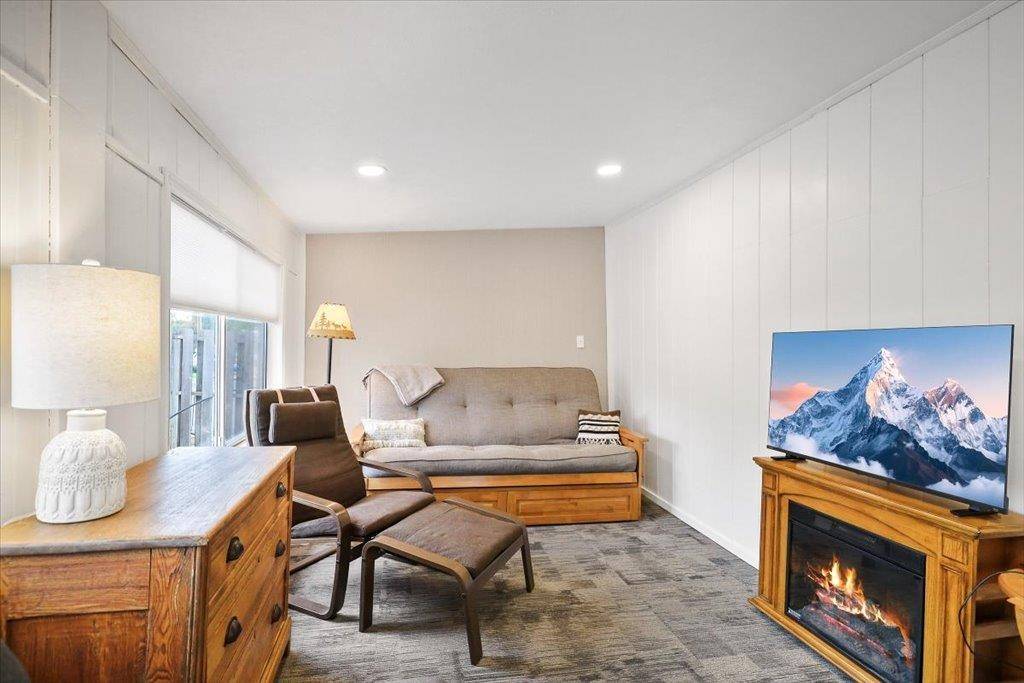 33801 S Badger Ln #122, Cheney, WA 99004