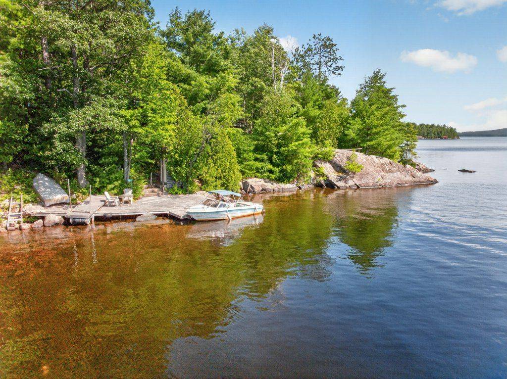 125 Mazinaw Lake Boat Access N/A, Addington Highlands, ON K0H 1K0