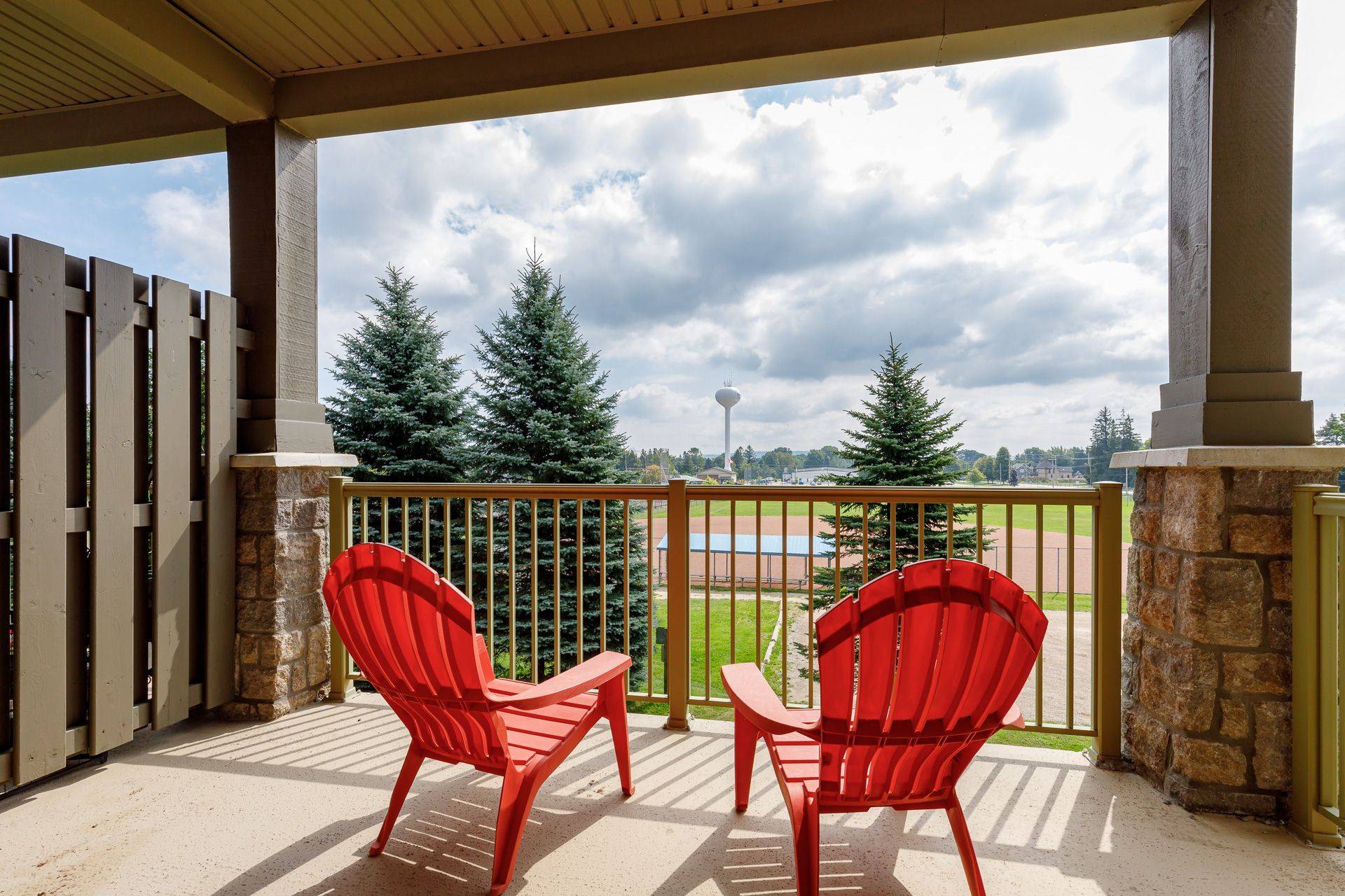 27 Beaver ST #208, Blue Mountains, ON N0H 2P0