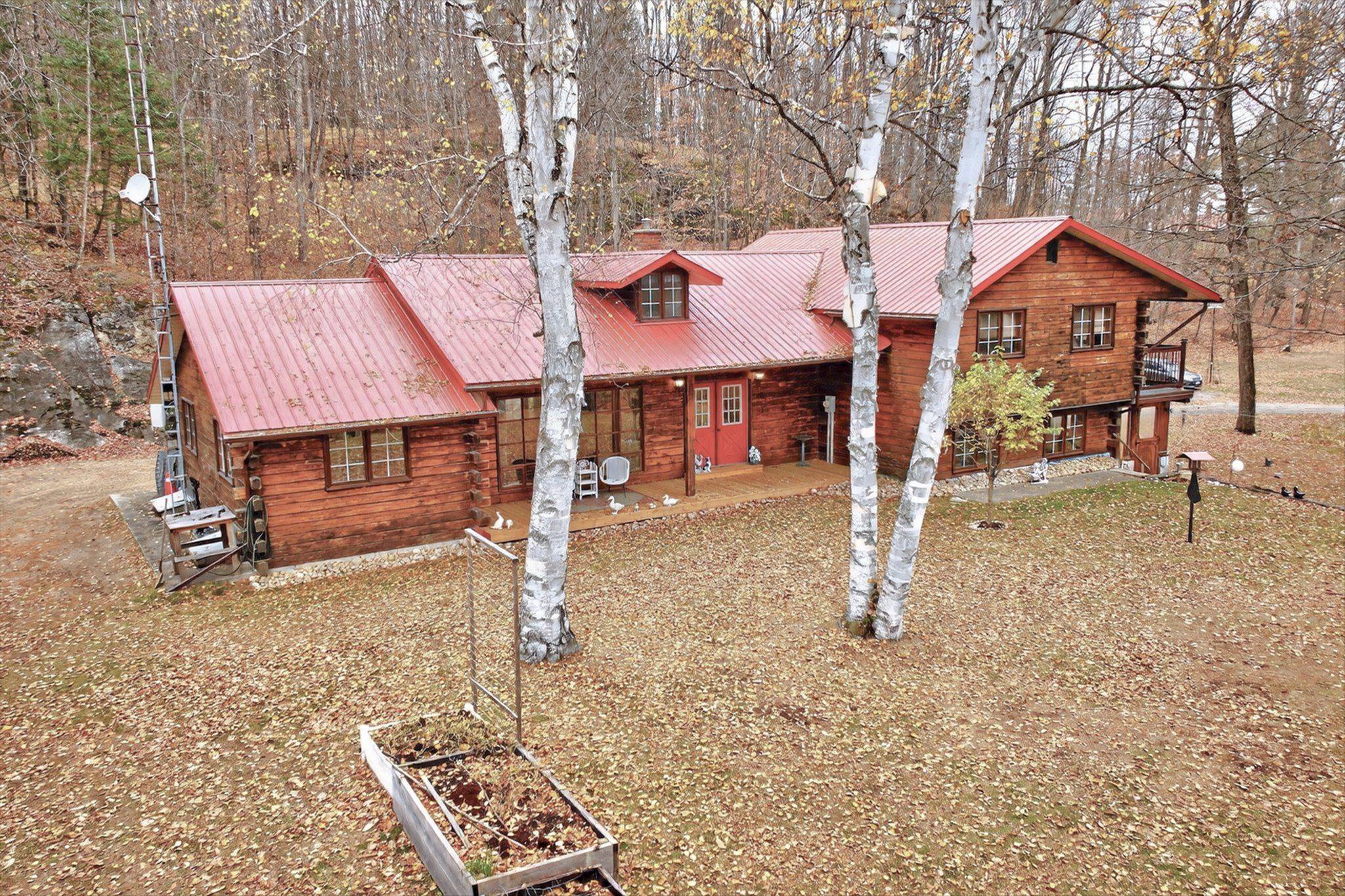 82 Bay Lake RD, Bancroft, ON K0L 2L0