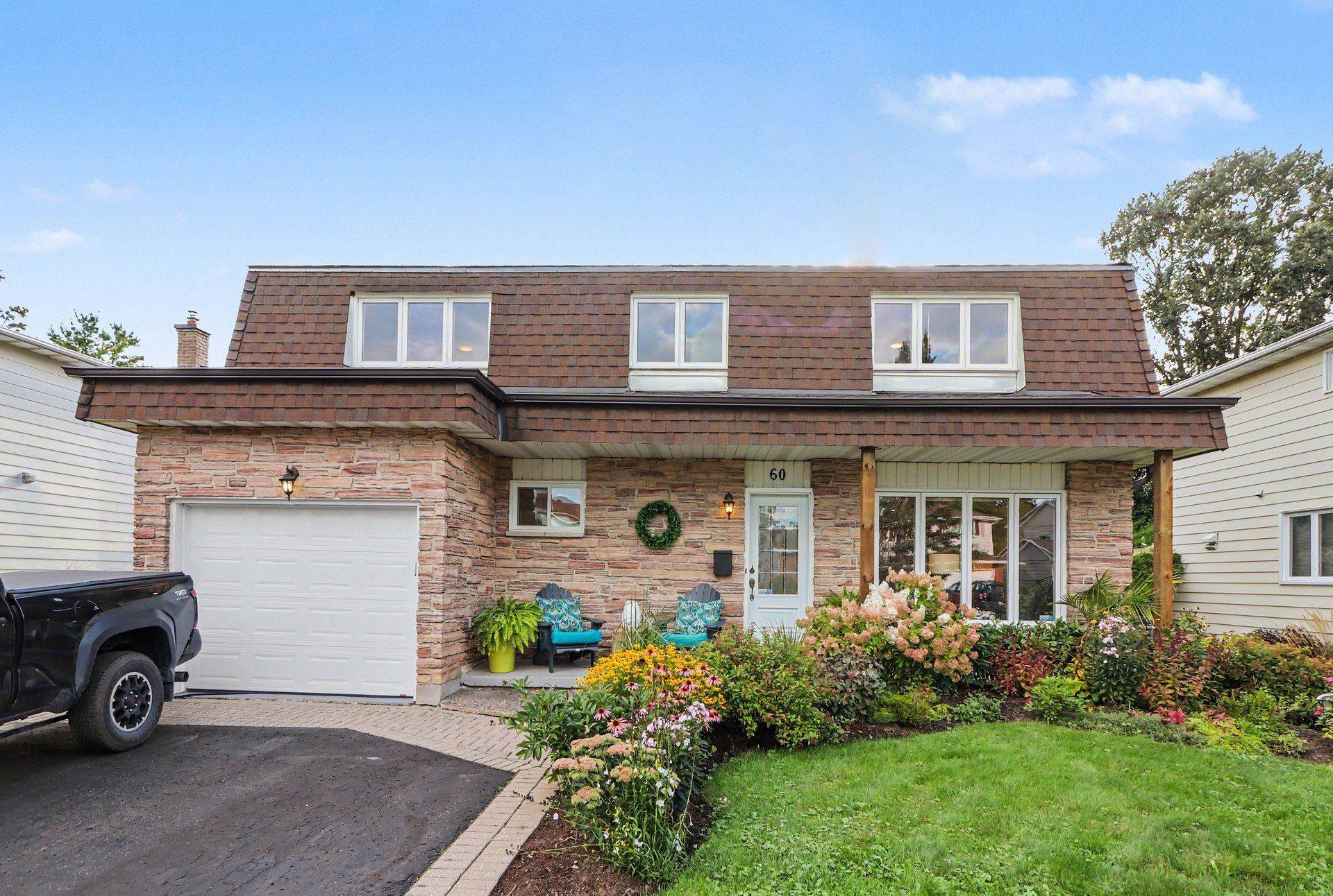 60 Woodburn DR, Blackburn Hamlet, ON K1B 3A7