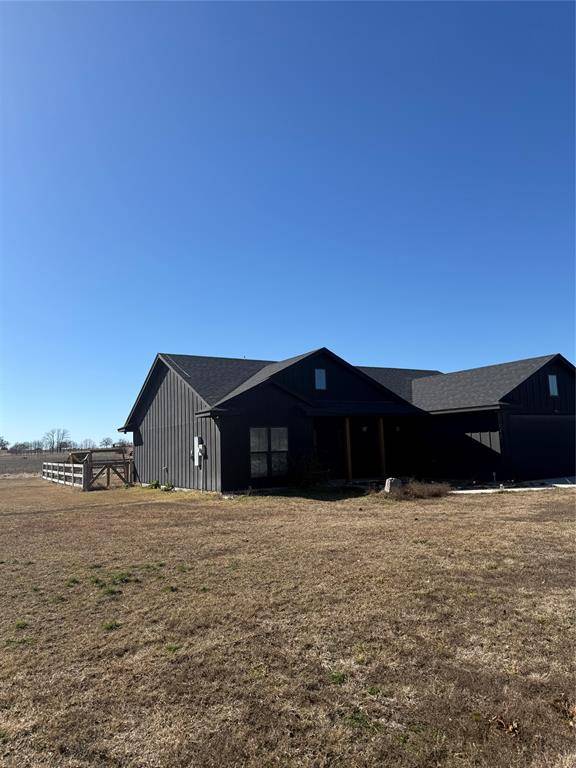 142 County Road 2630, Decatur, TX 76234