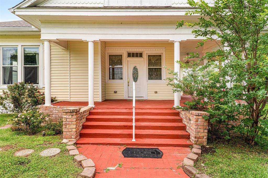 2967 S Old Robinson Road, Robinson, TX 76655
