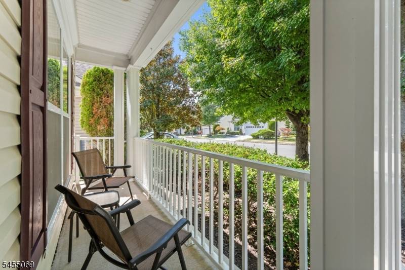 574 Post Ln, Franklin Twp., NJ 08873