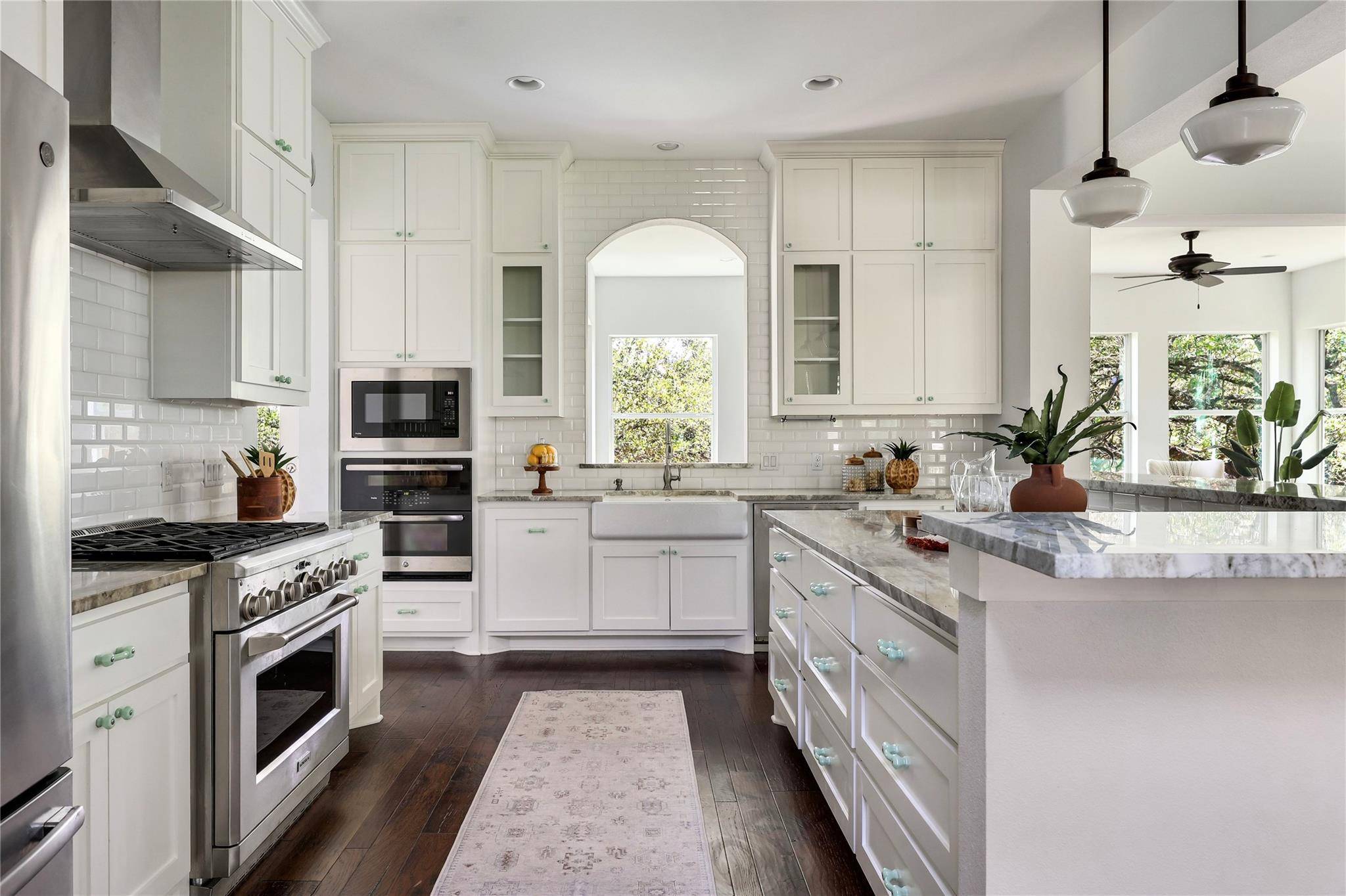 1296 Trebled Waters TRL, Driftwood, TX 78619