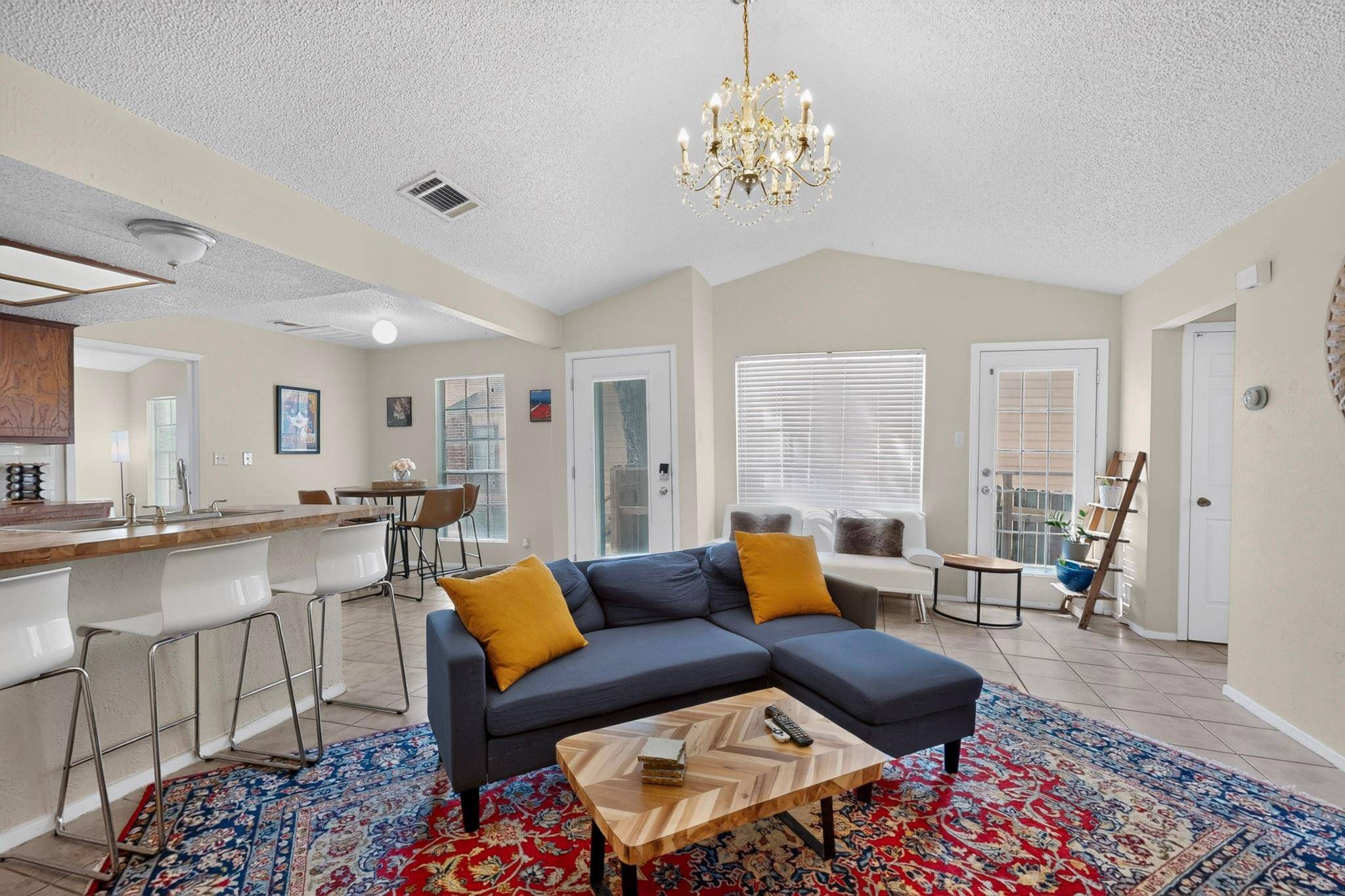 1602 Waterloo TRL #B, Austin, TX 78704