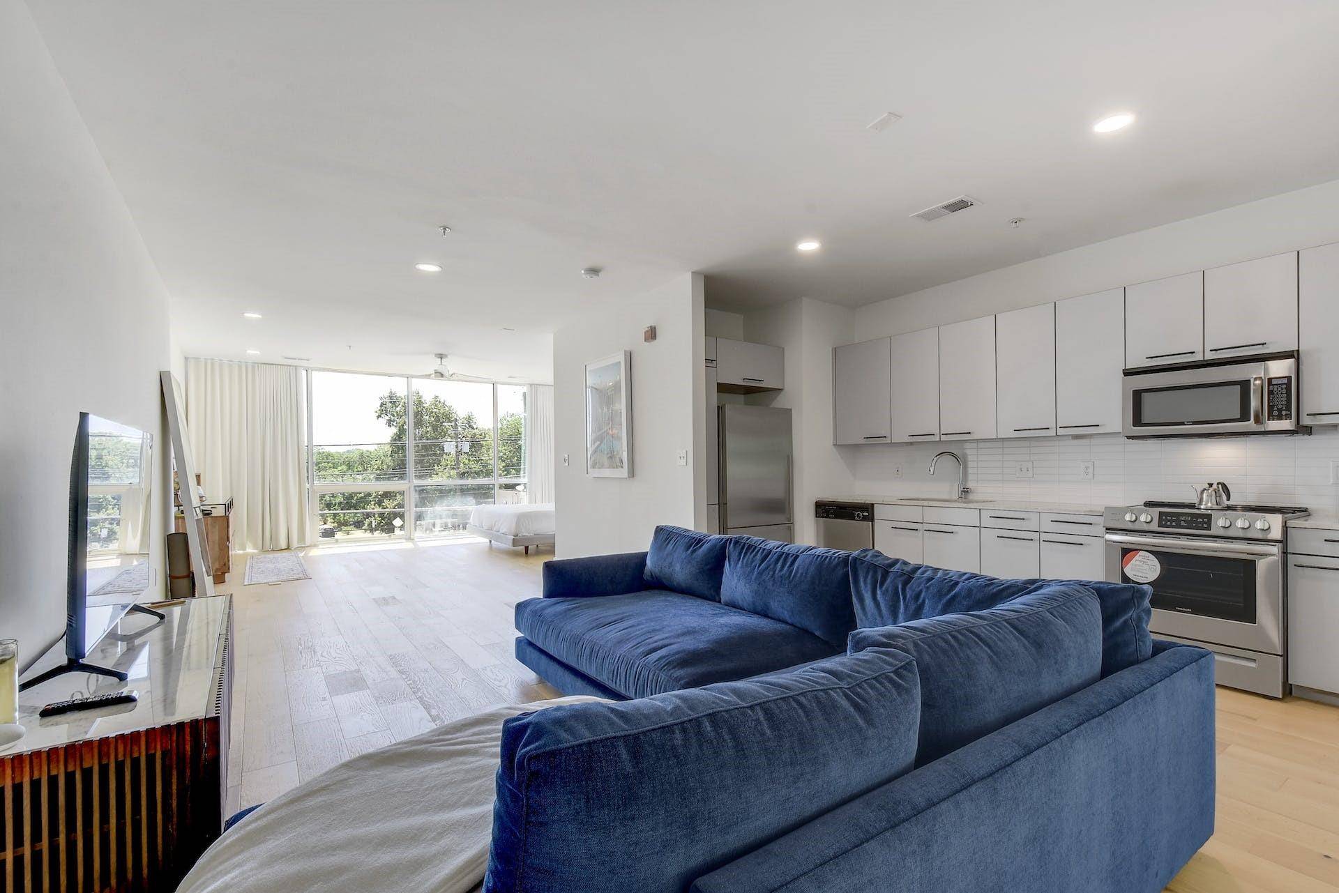 2906 S 1st ST #206, Austin, TX 78704